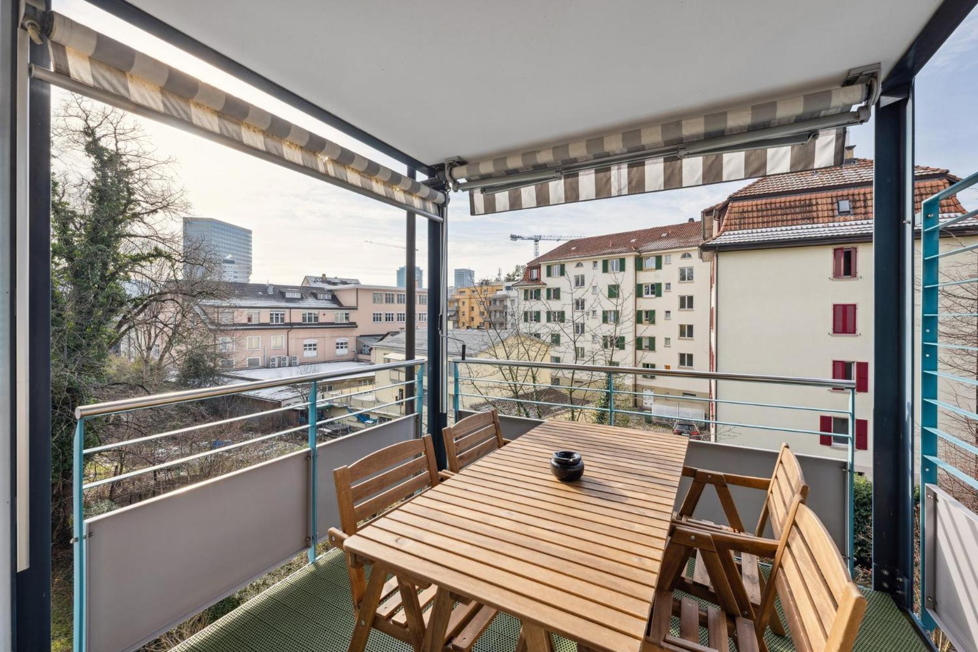 Comfortable Stay In Oerlikon 20 Minutes Away From Zurich Airport Exterior photo